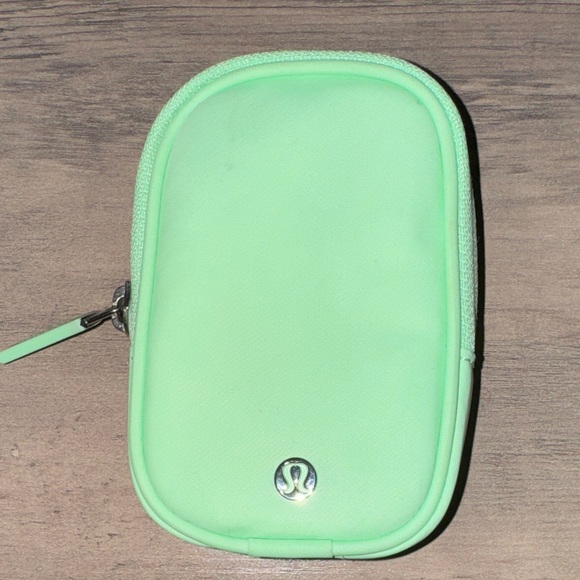 Lululemon Athletica Nano Pouch Key & Card Holder - Picture 4 of 4